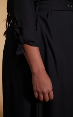 Dove Dress In Black - Extended Sizing