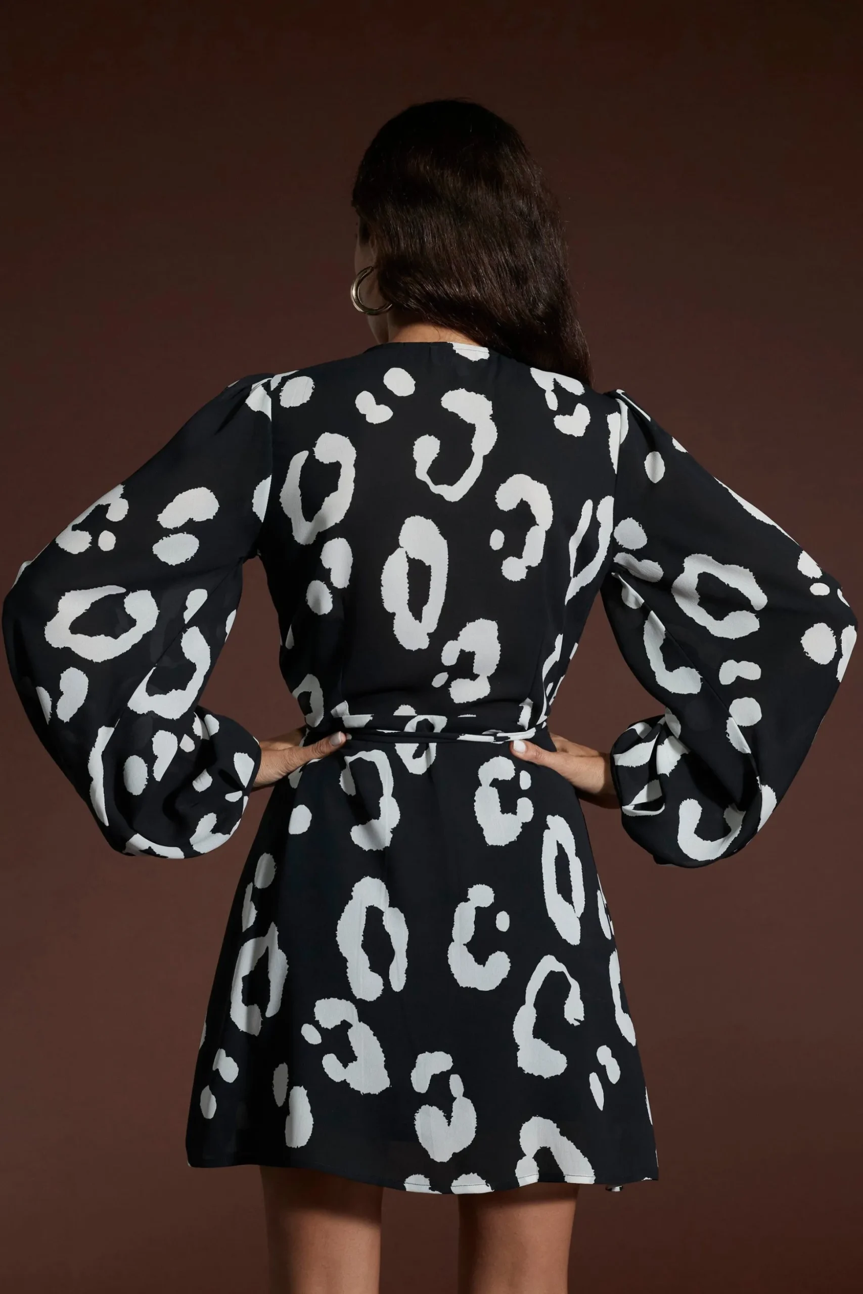 Ginger Mini Wrap Dress In Oversized Mono Leopard